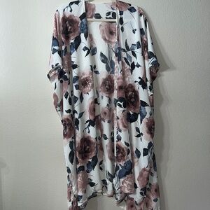 White floral kimono. One size fits most.